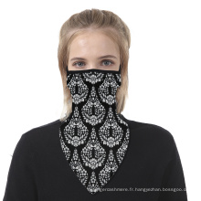 Écharpe triangulaire réutilisable avec protection solaire UV avec boucles d&#39;oreille